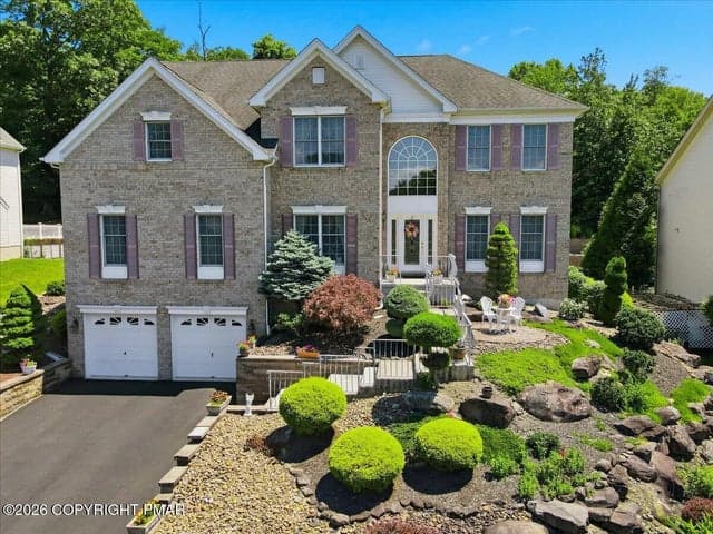 120 Pebble Beach Court, East Stroudsburg, PA 18302