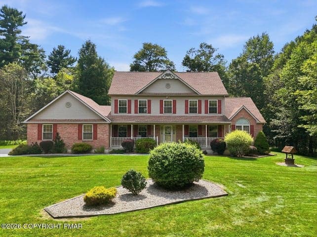 138 Scenic Drive, Blakeslee, PA 18610