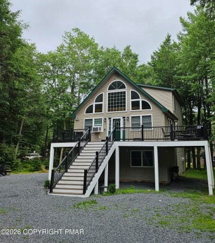 625 Sir Gawain Court, Pocono Lake, PA 18347