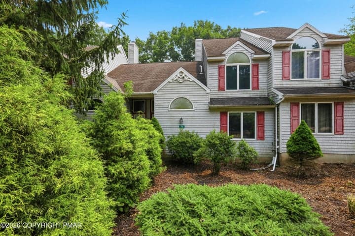 76 Laurelwoods Drive, Lake Harmony, PA 18624