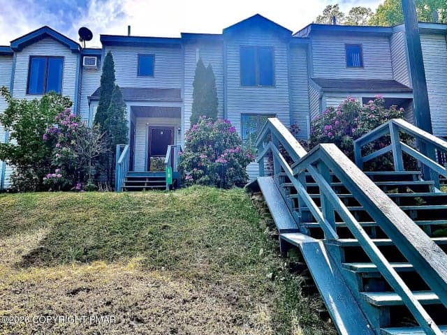18 Gregory Place, Lake Harmony, PA 18624