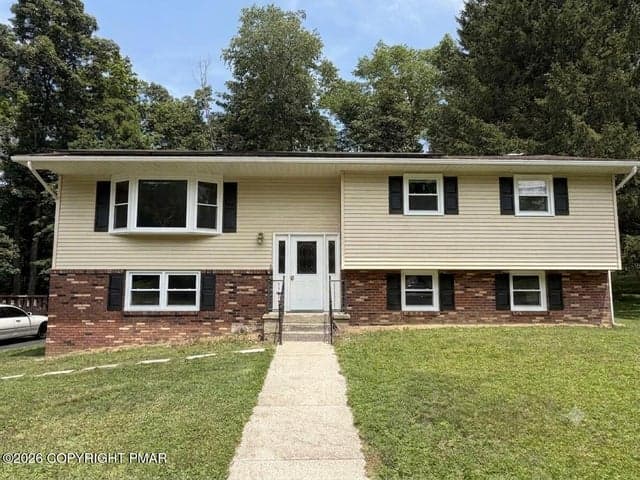 710 Keystone Drive, Stroudsburg, PA 18360