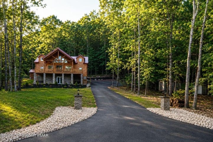 229 Five Springs Road, Stroudsburg, PA 18360