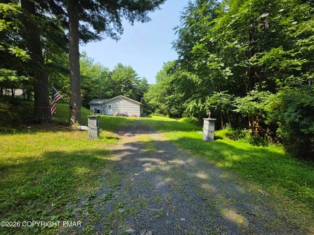 567 Big Egypt Road, Bushkill, PA 18324